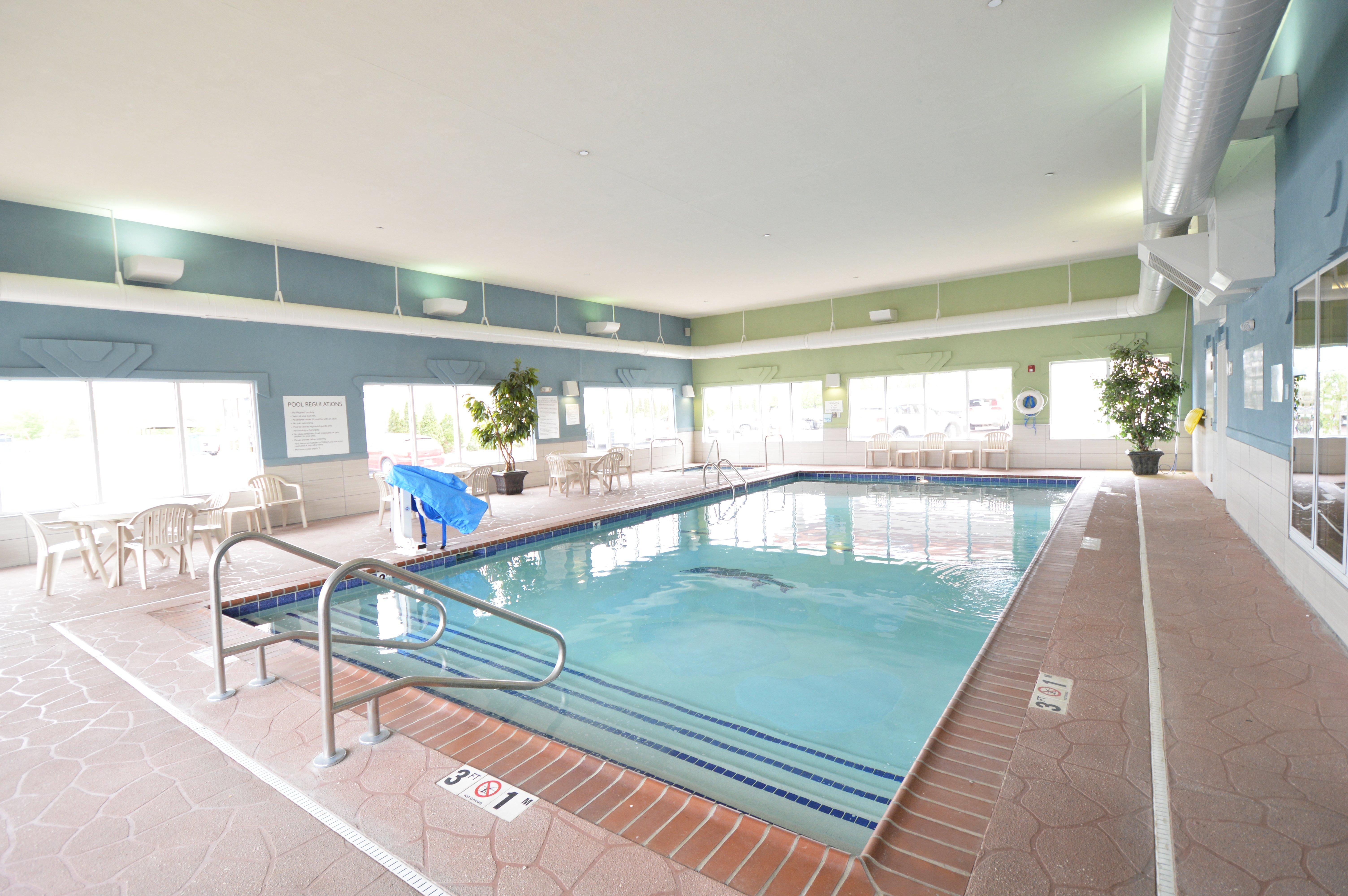 Holiday Inn Express Toledo-Oregon By Ihg Exterior foto
